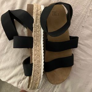 Walmart brand espadrilles / womens size 9